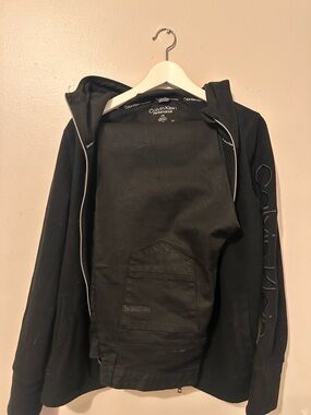 Calvin Klein Black Hooded Zip Up Jacket Sleeve Logo Large and Size 36x32 Jeans